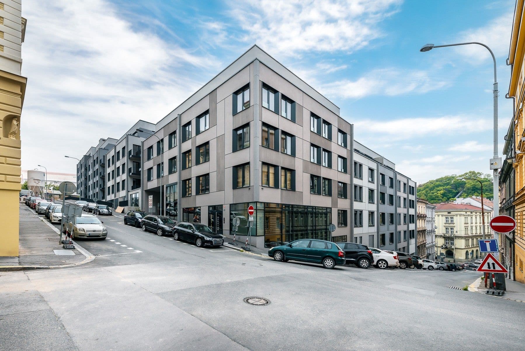 Prodej bytu 3+kk 92 m², Grafická, Praha, Praha Prodej bytu 3+kk 92 m², Grafická, Praha, Praha