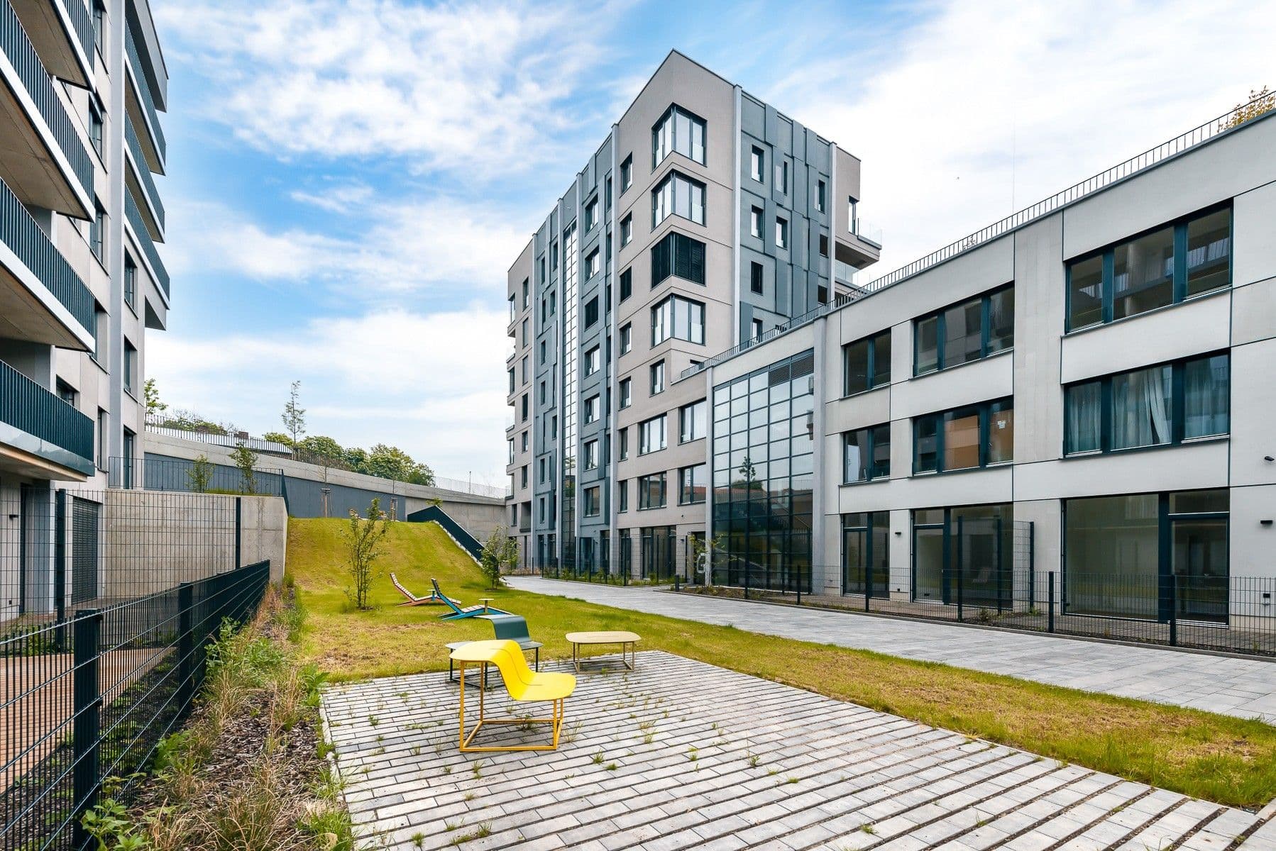 Prodej bytu 3+kk 92 m², Grafická, Praha, Praha Prodej bytu 3+kk 92 m², Grafická, Praha, Praha