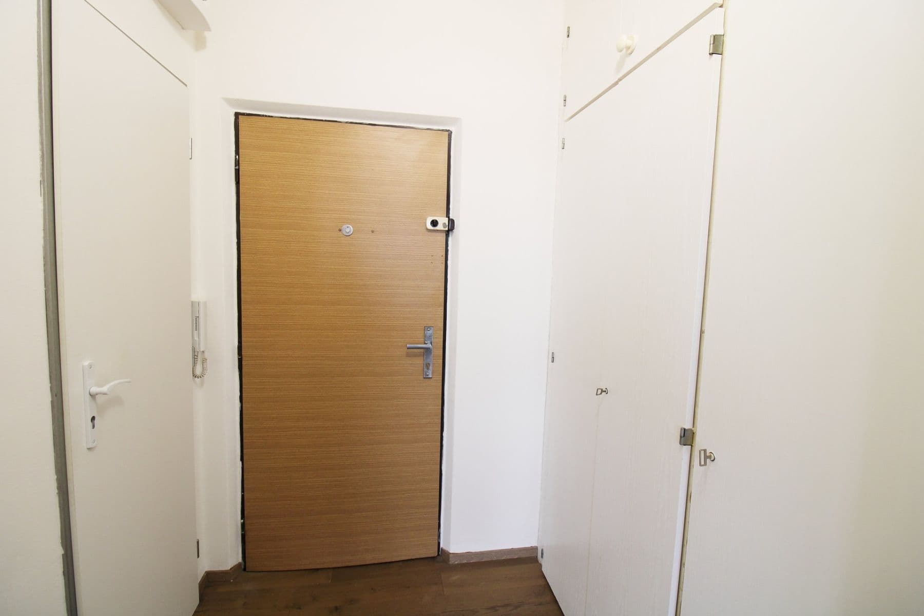 Pronájem bytu 1+kk 27 m², Imrychova, Praha, Praha Pronájem bytu 1+kk 27 m², Imrychova, Praha, Praha