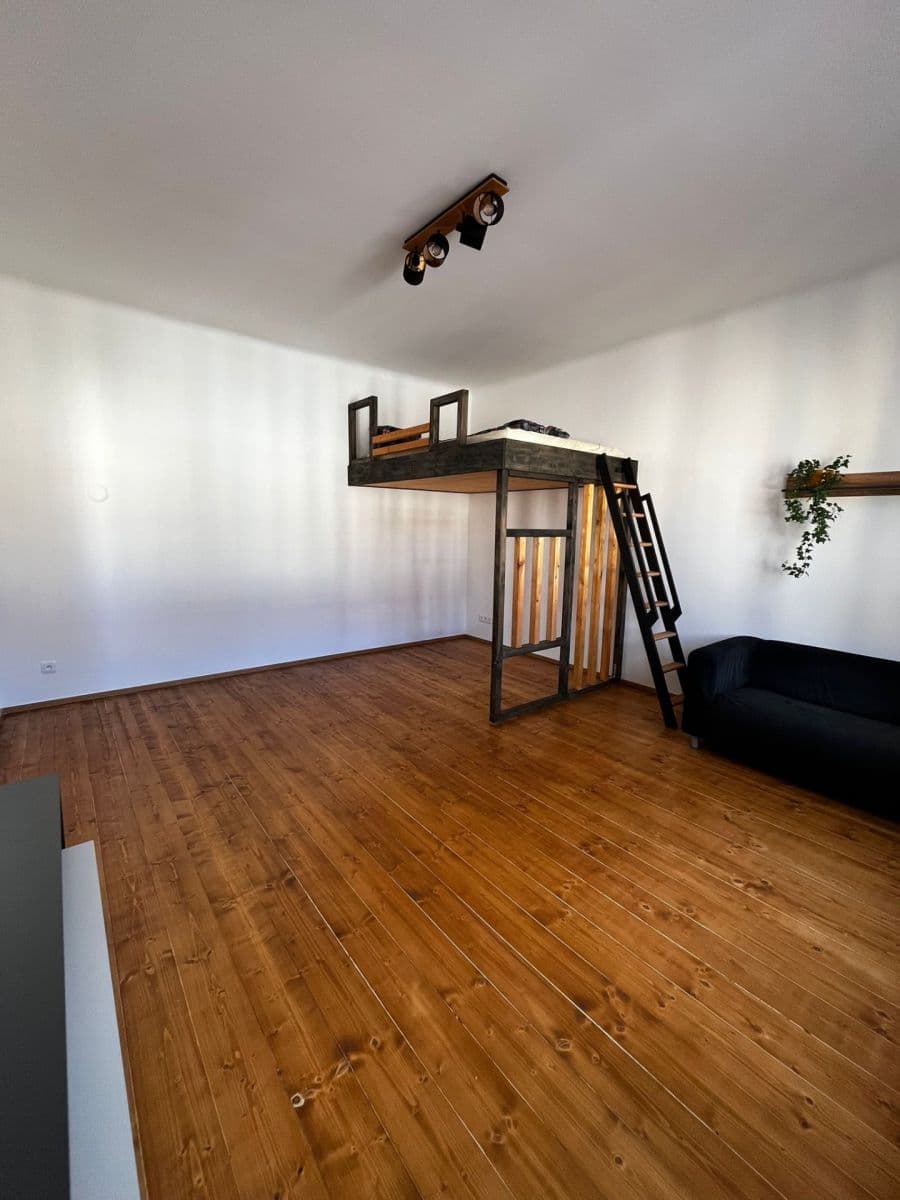 Pronájem bytu 2+1 55 m², Biskupcova, Praha, Praha Pronájem bytu 2+1 55 m², Biskupcova, Praha, Praha