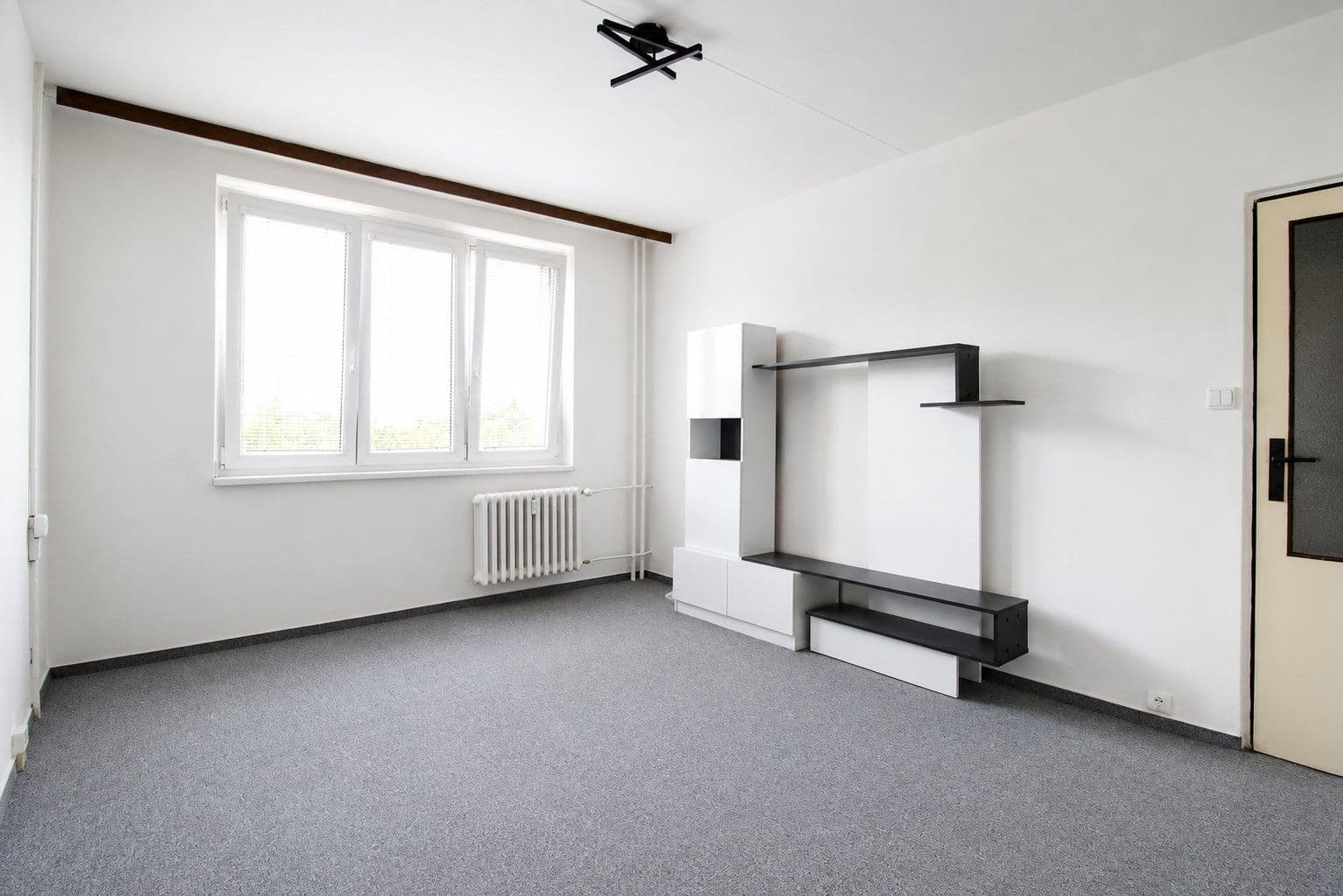 Pronájem bytu 2+1 53 m², Liškova, Praha, Praha Pronájem bytu 2+1 53 m², Liškova, Praha, Praha