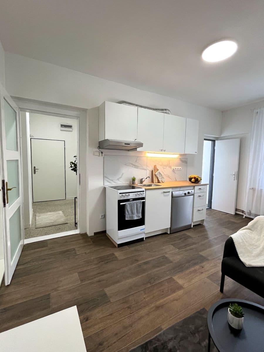 Prodej bytu 2+kk 48 m², Purkyňova, Ústí nad Labem, Ústecký kraj Prodej bytu 2+kk 48 m², Purkyňova, Ústí nad Labem, Ústecký kraj