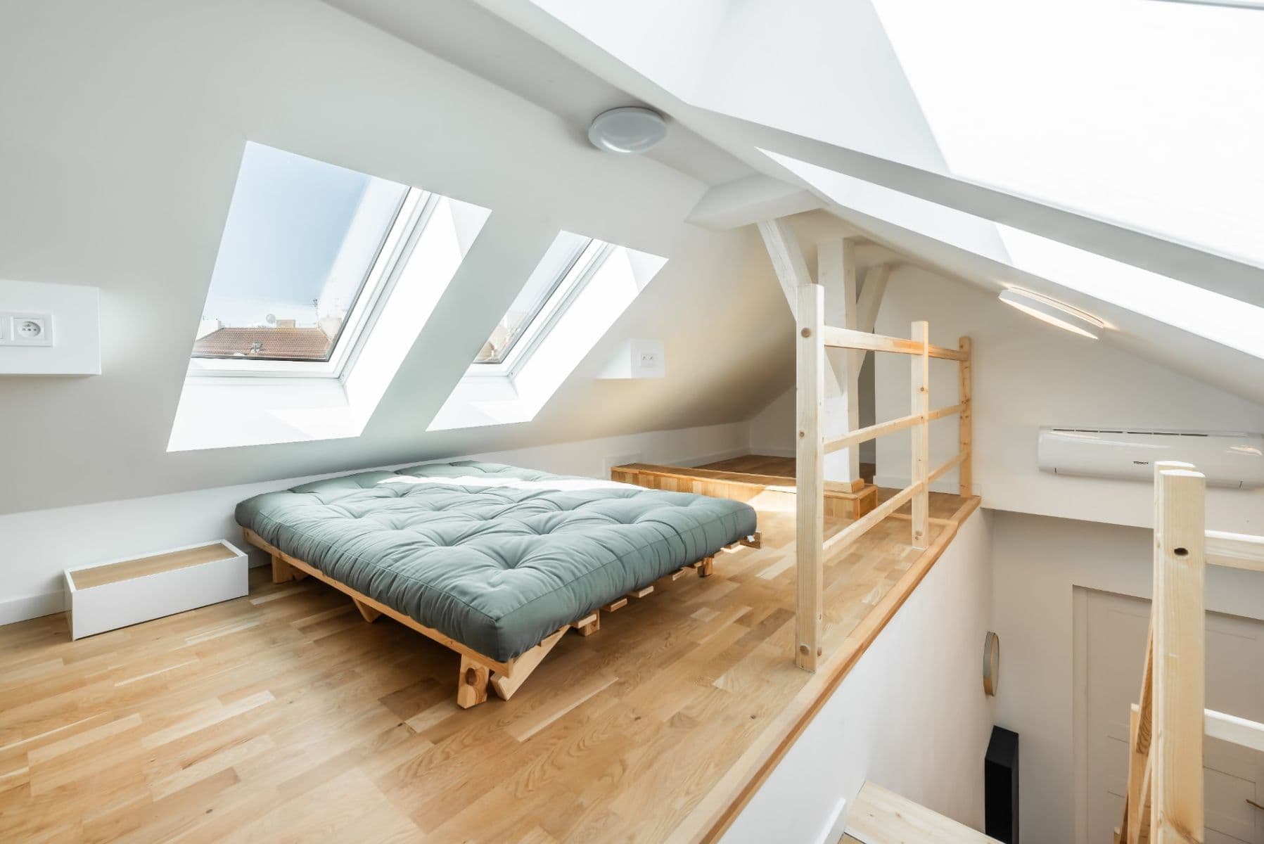 Prodej bytu 2+kk 71 m², náměstí Bratří Synků, Praha, Praha Prodej bytu 2+kk 71 m², náměstí Bratří Synků, Praha, Praha