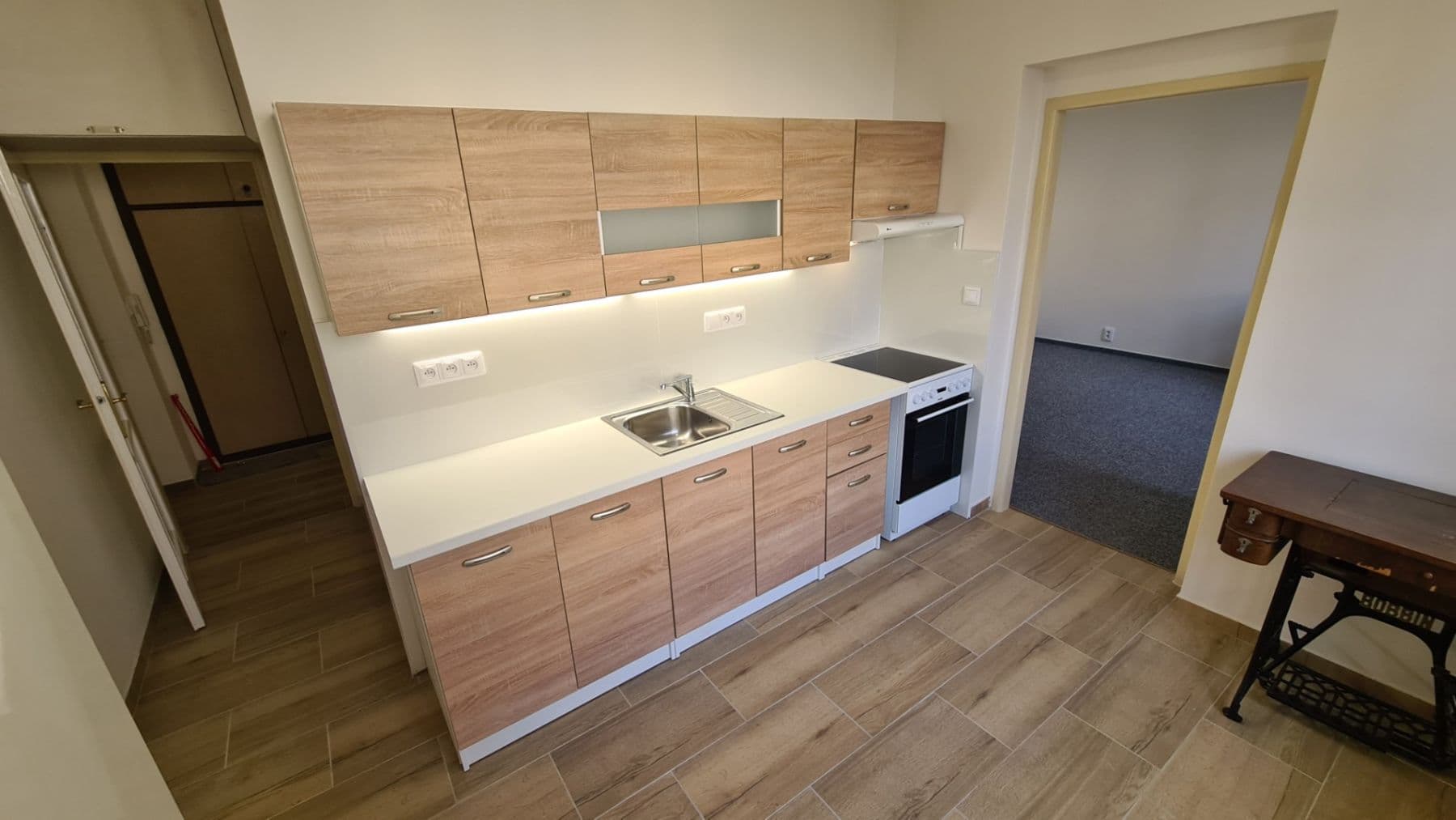 Pronájem bytu 2+1 66 m², Na Topolce, Praha, Praha Pronájem bytu 2+1 66 m², Na Topolce, Praha, Praha