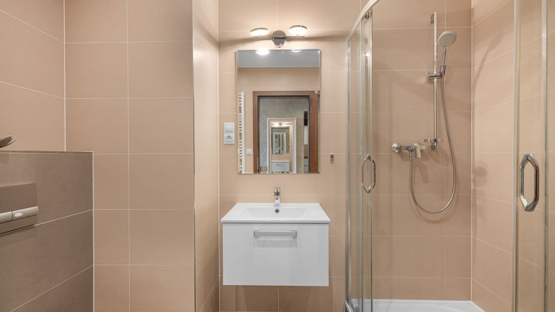 Prodej bytu 2+kk 73 m², Hlučkova, Praha, Praha Prodej bytu 2+kk 73 m², Hlučkova, Praha, Praha