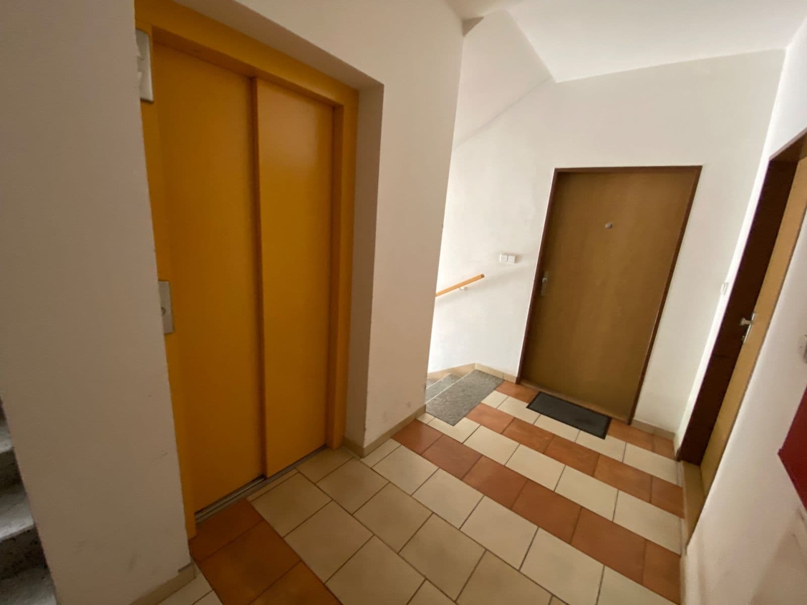 Pronájem bytu 1+kk 38 m², Topělecká, Písek, Jihočeský kraj Pronájem bytu 1+kk 38 m², Topělecká, Písek, Jihočeský kraj