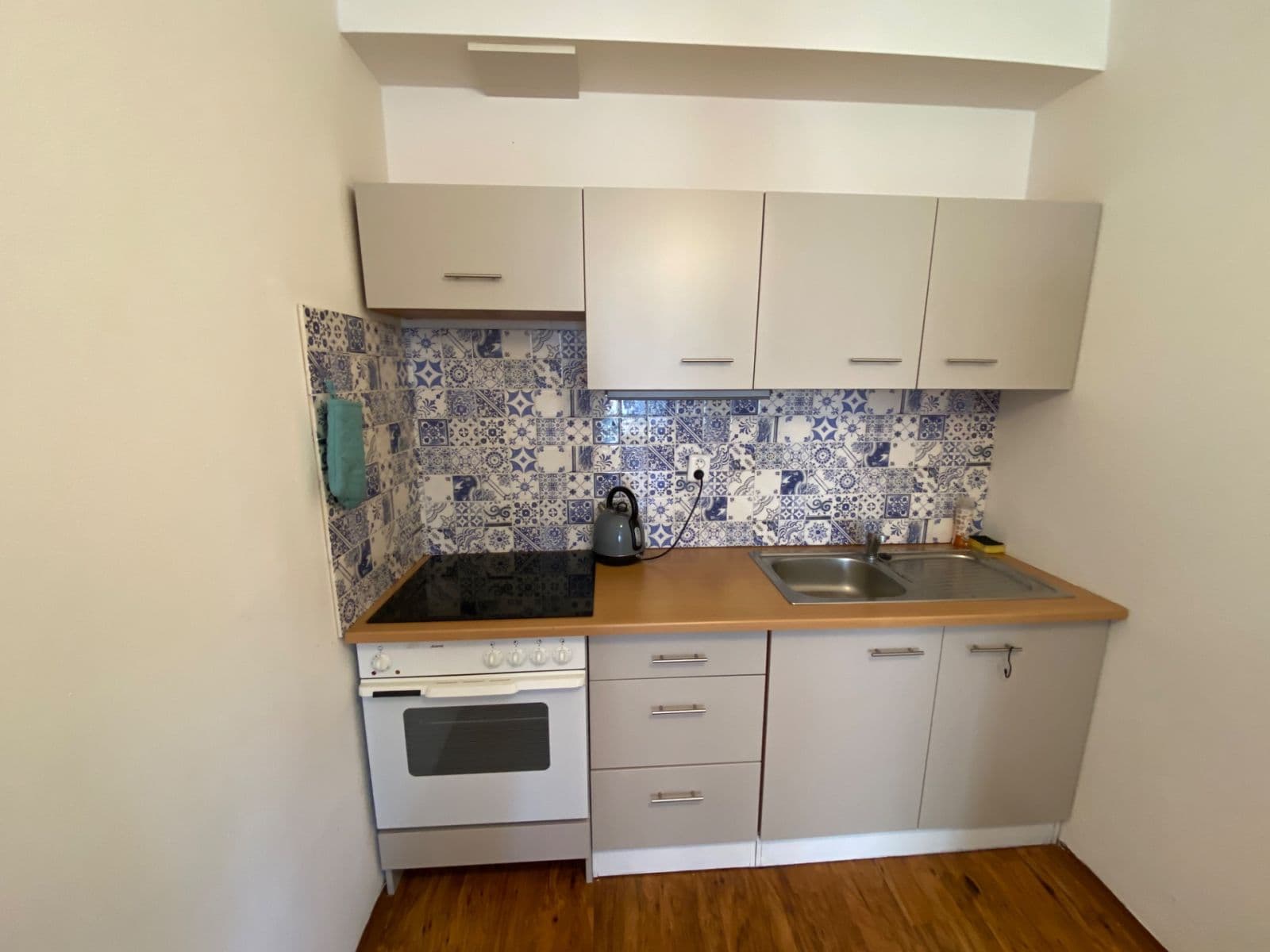 Pronájem bytu 1+kk 38 m², Topělecká, Písek, Jihočeský kraj Pronájem bytu 1+kk 38 m², Topělecká, Písek, Jihočeský kraj
