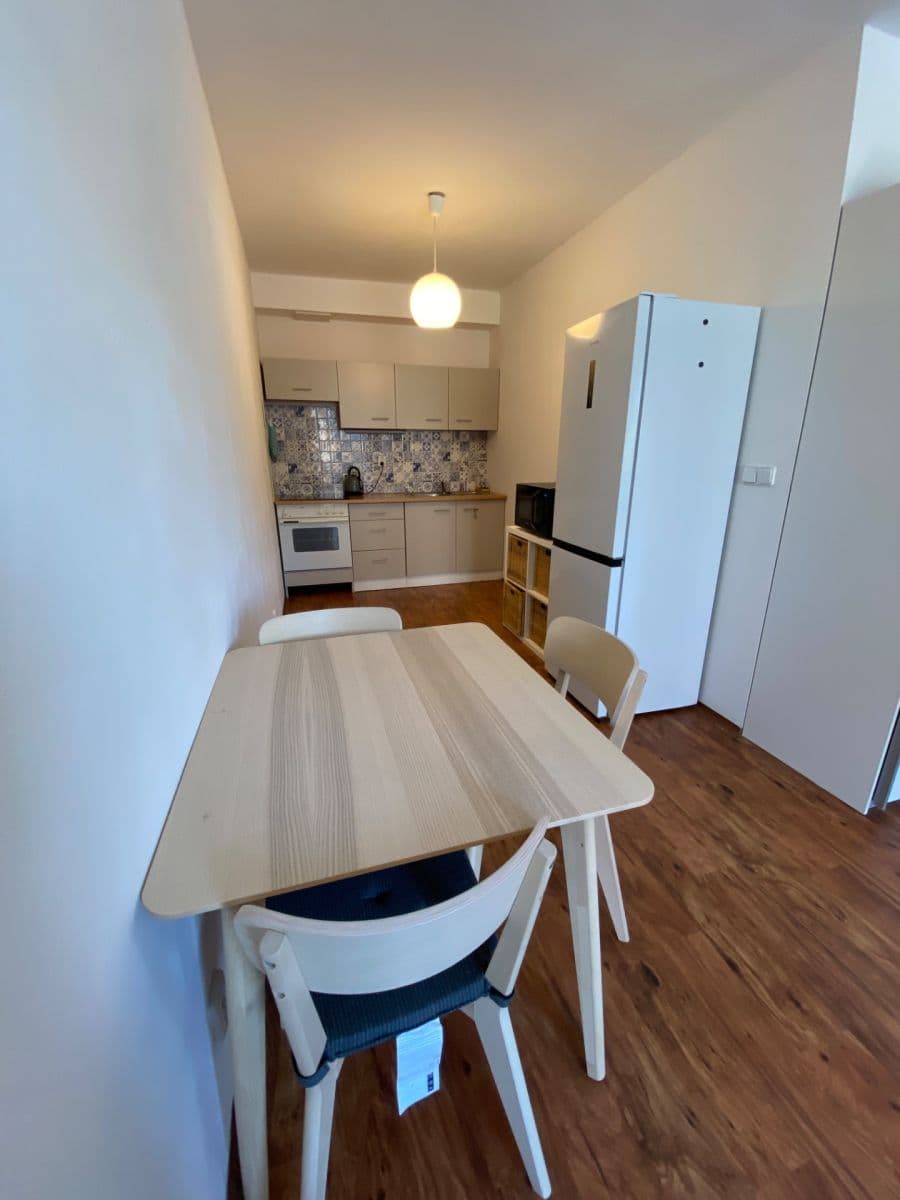 Pronájem bytu 1+kk 38 m², Topělecká, Písek, Jihočeský kraj Pronájem bytu 1+kk 38 m², Topělecká, Písek, Jihočeský kraj