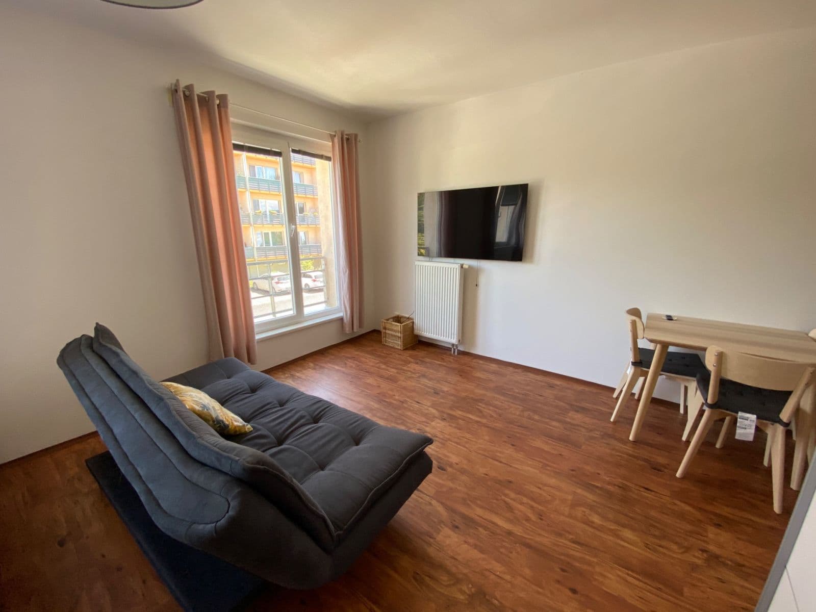 Pronájem bytu 1+kk 38 m², Topělecká, Písek, Jihočeský kraj Pronájem bytu 1+kk 38 m², Topělecká, Písek, Jihočeský kraj