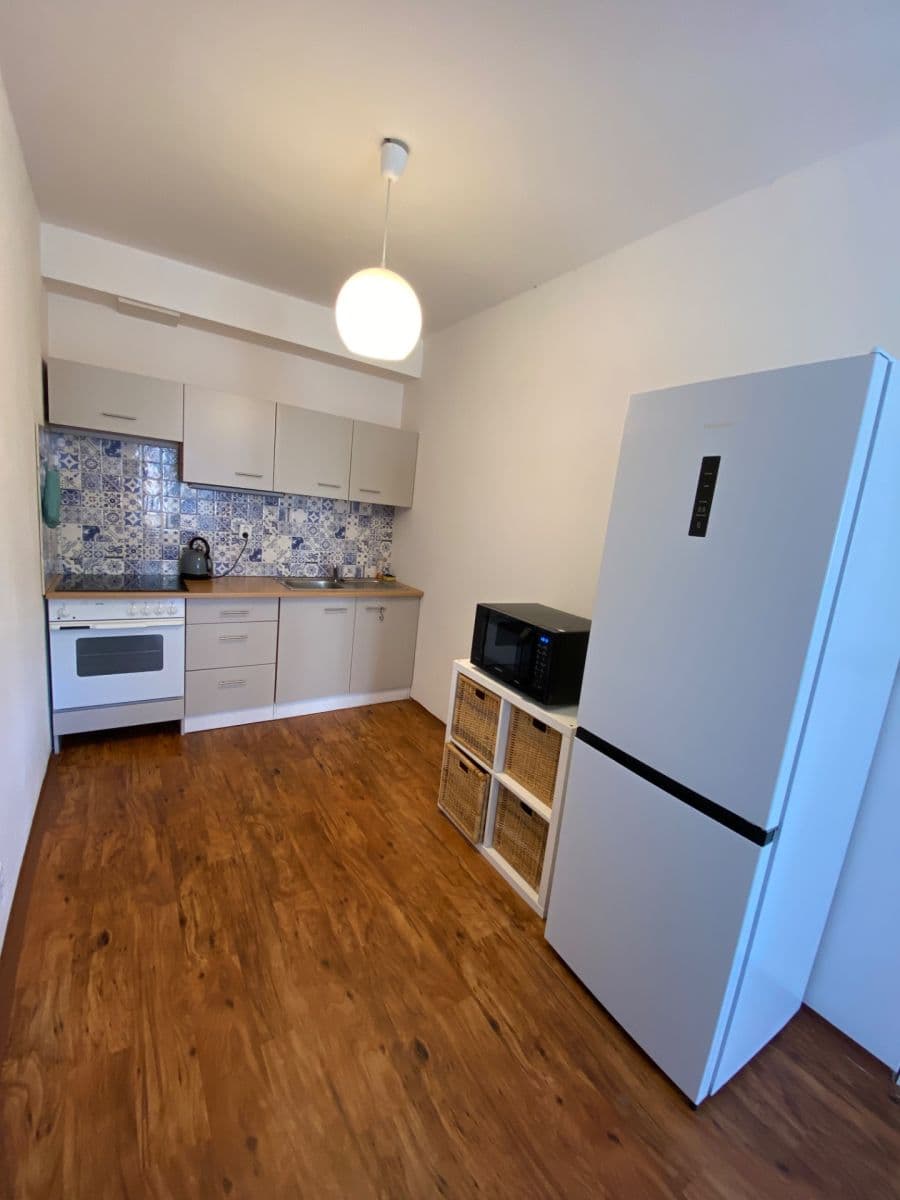 Pronájem bytu 1+kk 38 m², Topělecká, Písek, Jihočeský kraj Pronájem bytu 1+kk 38 m², Topělecká, Písek, Jihočeský kraj