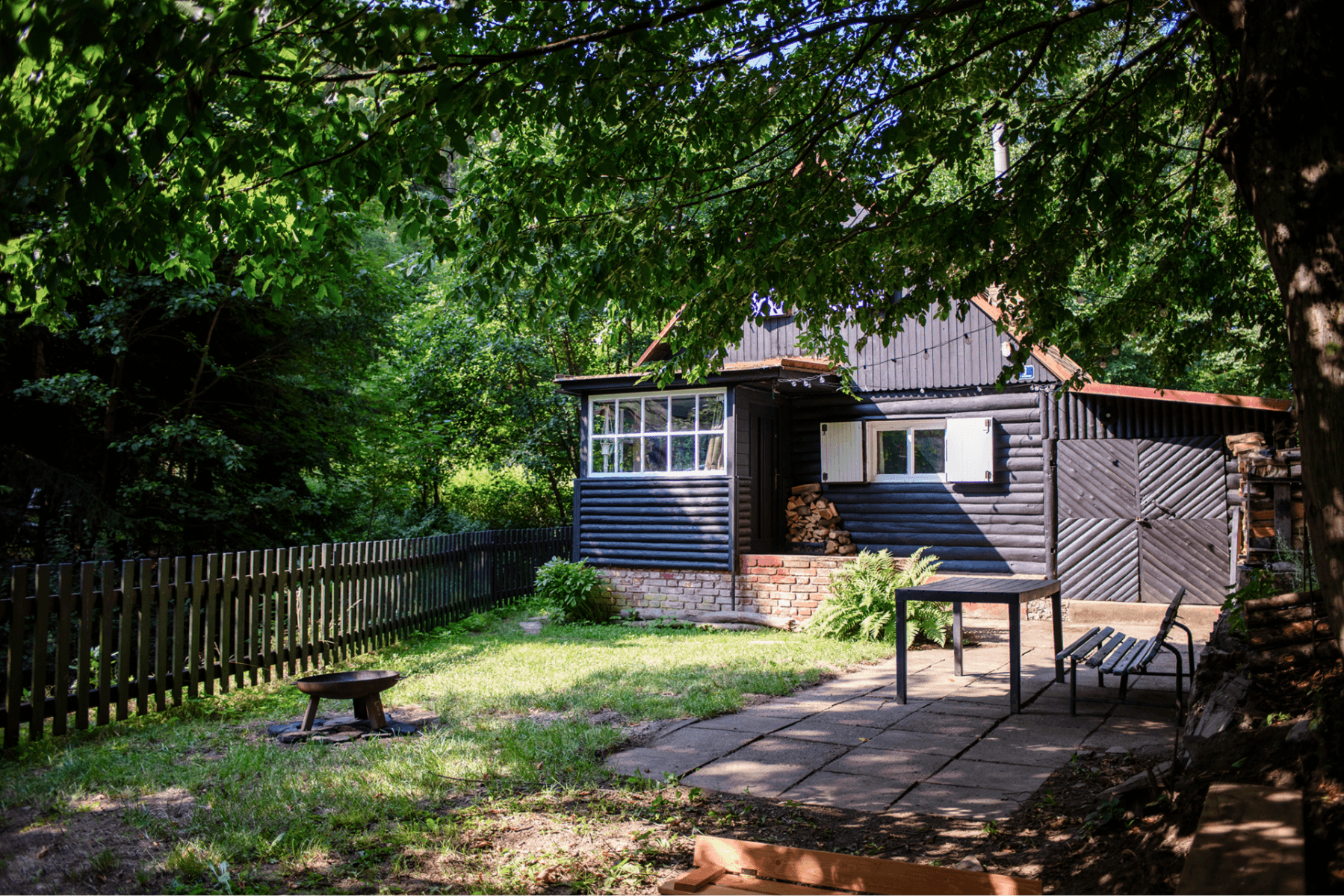Prodej chaty, chalupy 43 m², pozemek 256 m², Horní Bezděkov, Středočeský kraj Prodej chaty, chalupy 43 m², pozemek 256 m², Horní Bezděkov, Středočeský kraj