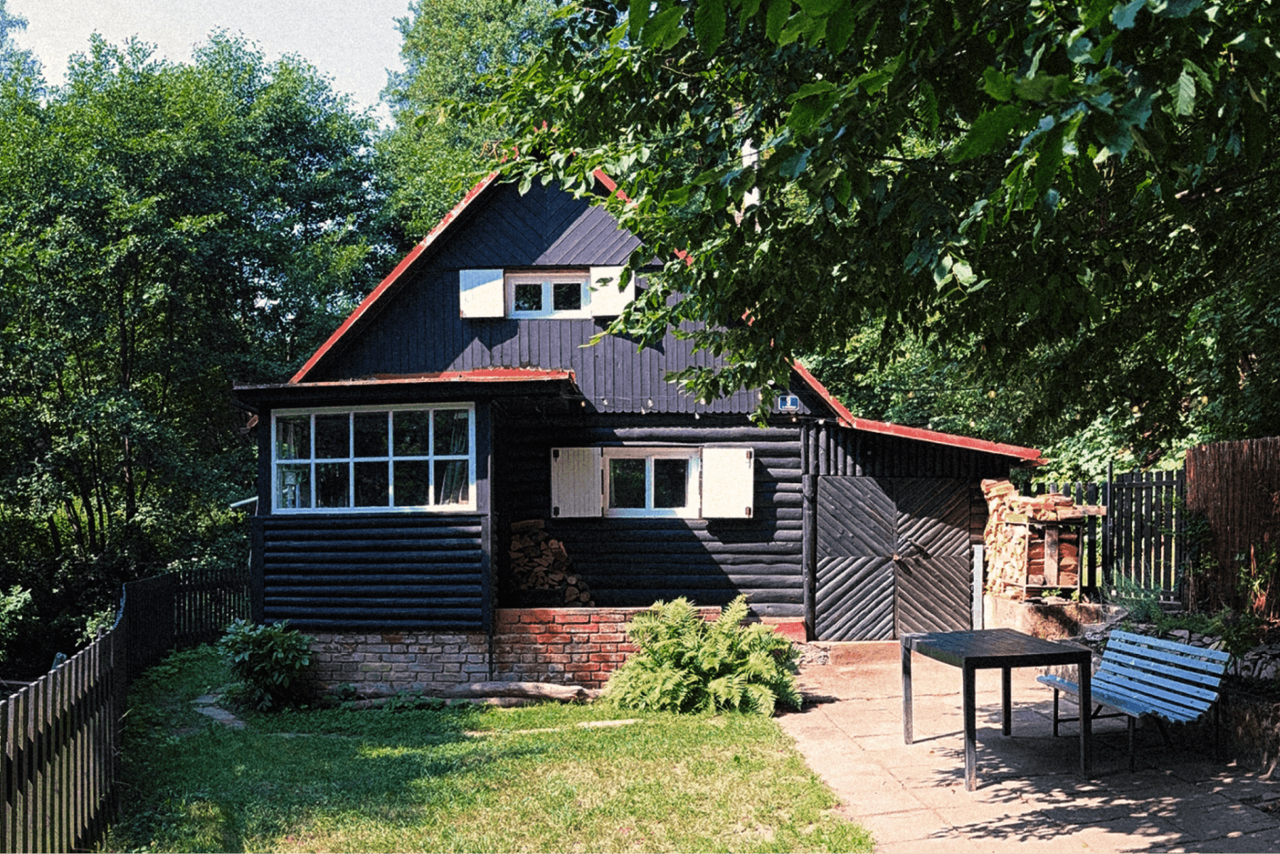 Prodej chaty, chalupy 43 m², pozemek 256 m², Horní Bezděkov, Středočeský kraj Prodej chaty, chalupy 43 m², pozemek 256 m², Horní Bezděkov, Středočeský kraj