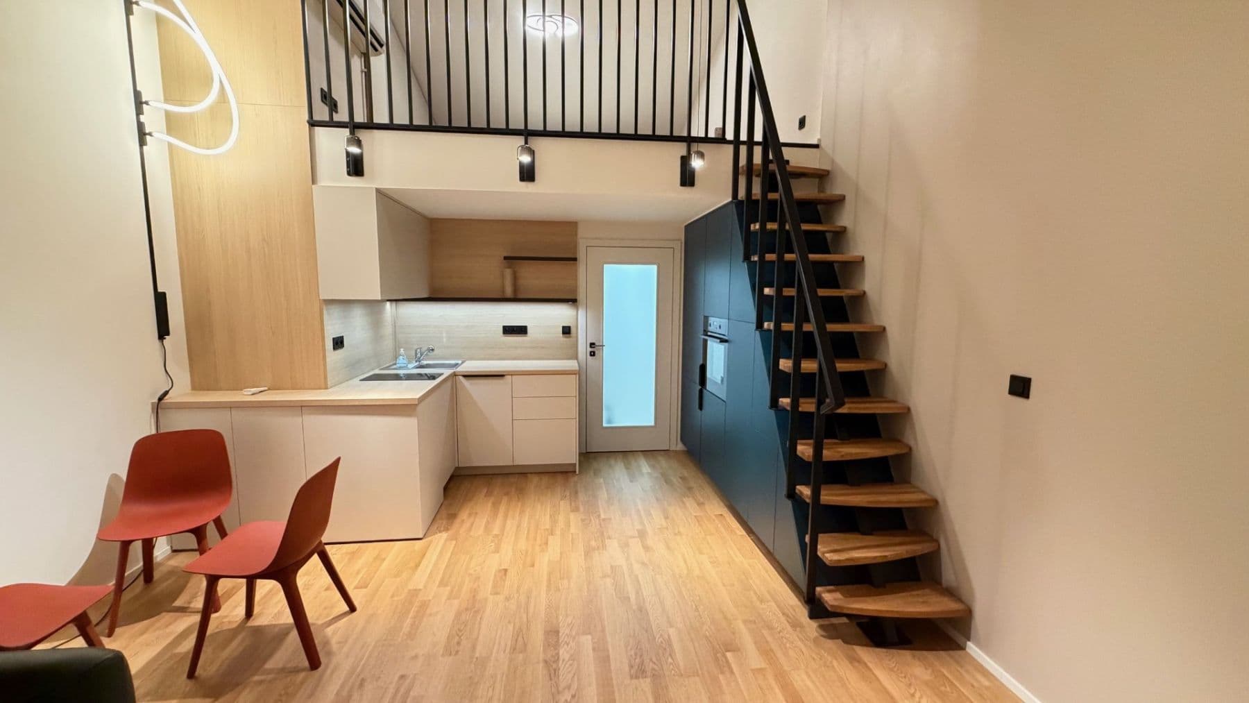 Pronájem bytu 2+kk 44 m², Krymská, Praha, Praha Pronájem bytu 2+kk 44 m², Krymská, Praha, Praha