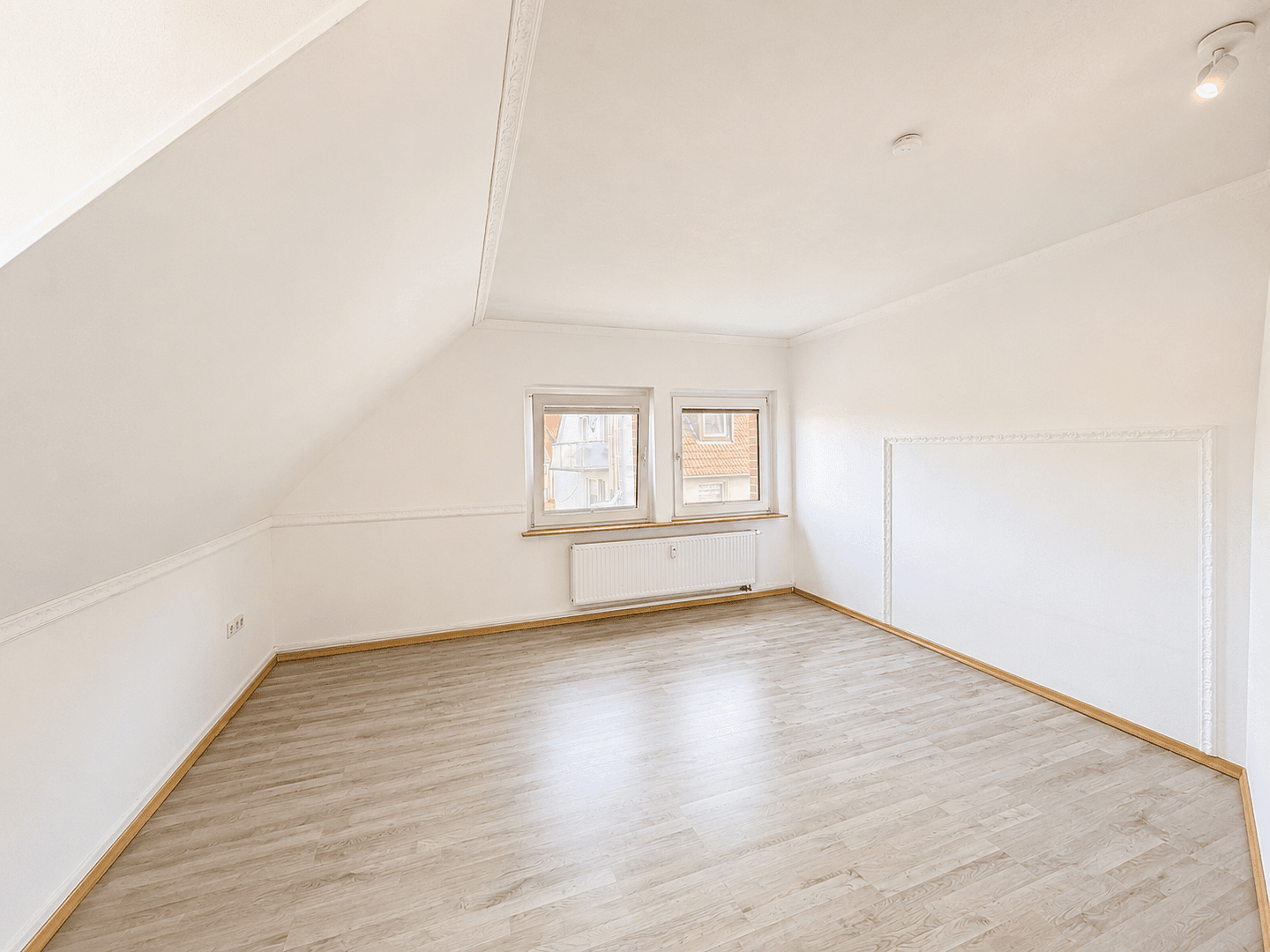 Pronájem bytu 4+1 155 m², Siegburgstraße 27, Dortmund, Severní Porýní-Vestfálsko Pronájem bytu 4+1 155 m², Siegburgstraße 27, Dortmund, Severní Porýní-Vestfálsko