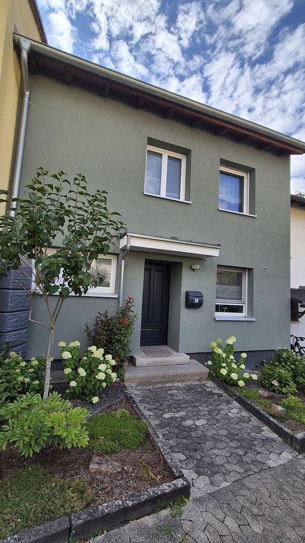 Prodej domu 140 m², pozemek 206 m², Schweinfurt, Bavorsko Prodej domu 140 m², pozemek 206 m², Schweinfurt, Bavorsko
