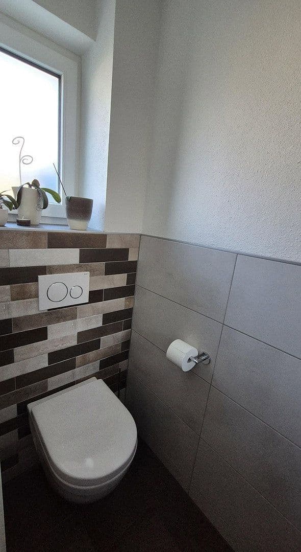 Prodej domu 140 m², pozemek 206 m², Schweinfurt, Bavorsko Prodej domu 140 m², pozemek 206 m², Schweinfurt, Bavorsko