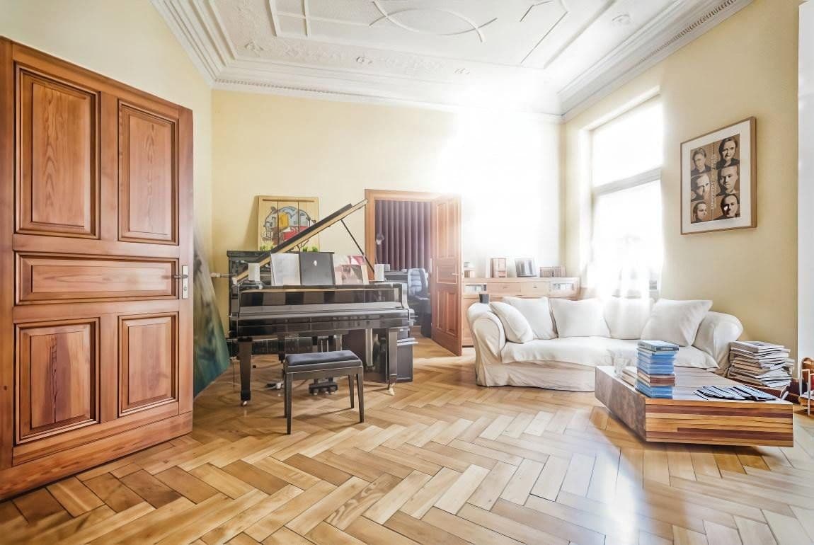 Prodej bytu 5+1 171 m², Düsseldorf, Severní Porýní-Vestfálsko Prodej bytu 5+1 171 m², Düsseldorf, Severní Porýní-Vestfálsko