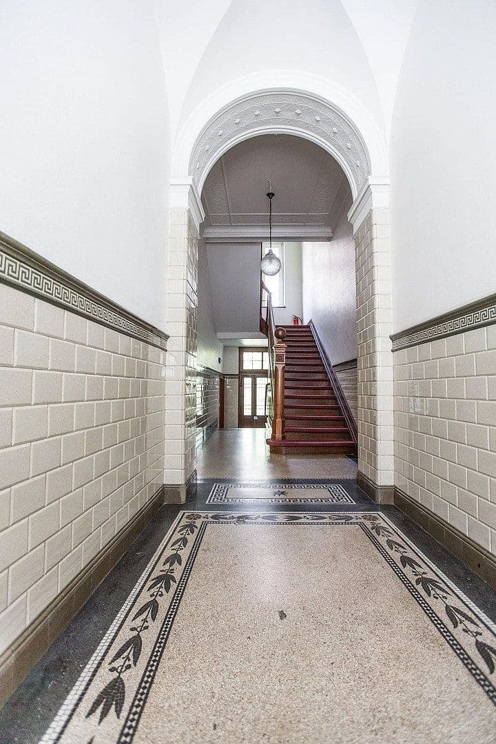 Prodej bytu 5+1 171 m², Düsseldorf, Severní Porýní-Vestfálsko Prodej bytu 5+1 171 m², Düsseldorf, Severní Porýní-Vestfálsko