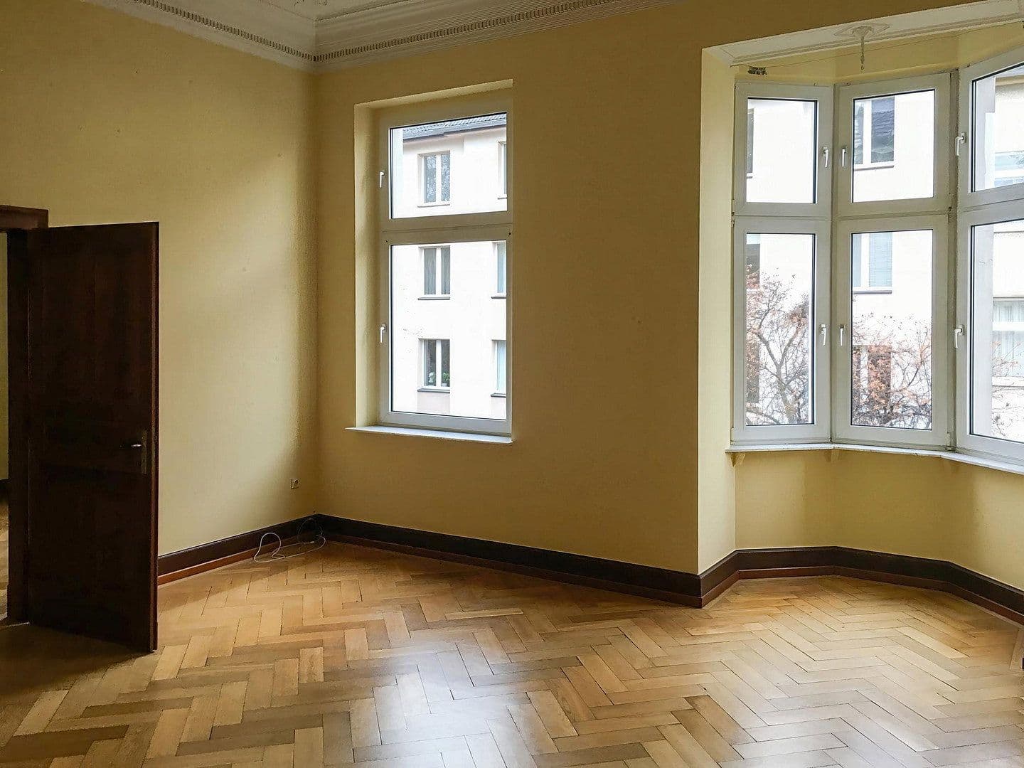 Prodej bytu 5+1 171 m², Düsseldorf, Severní Porýní-Vestfálsko Prodej bytu 5+1 171 m², Düsseldorf, Severní Porýní-Vestfálsko