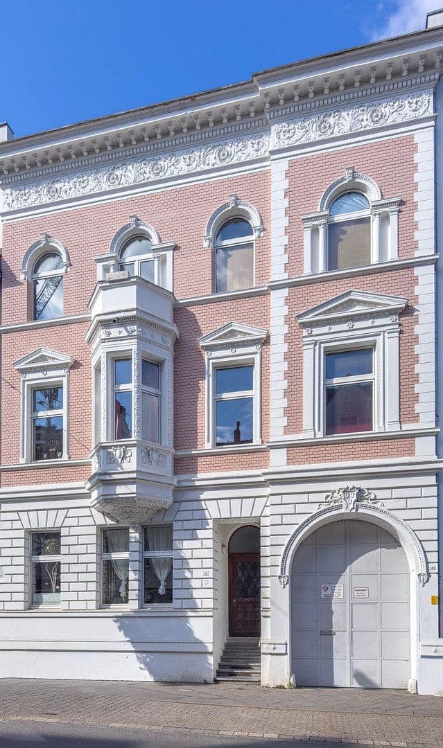 Prodej bytu 5+1 171 m², Düsseldorf, Severní Porýní-Vestfálsko Prodej bytu 5+1 171 m², Düsseldorf, Severní Porýní-Vestfálsko