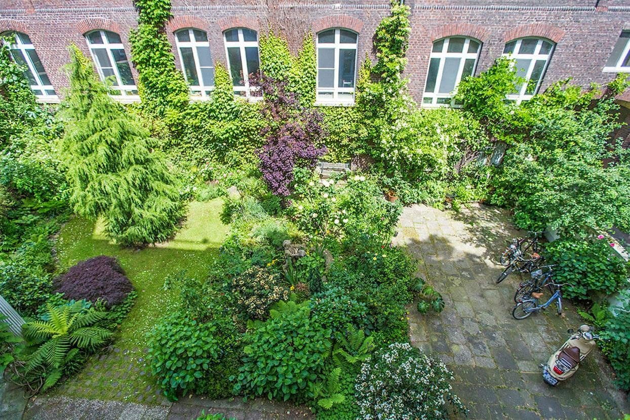 Prodej bytu 5+1 171 m², Düsseldorf, Severní Porýní-Vestfálsko Prodej bytu 5+1 171 m², Düsseldorf, Severní Porýní-Vestfálsko