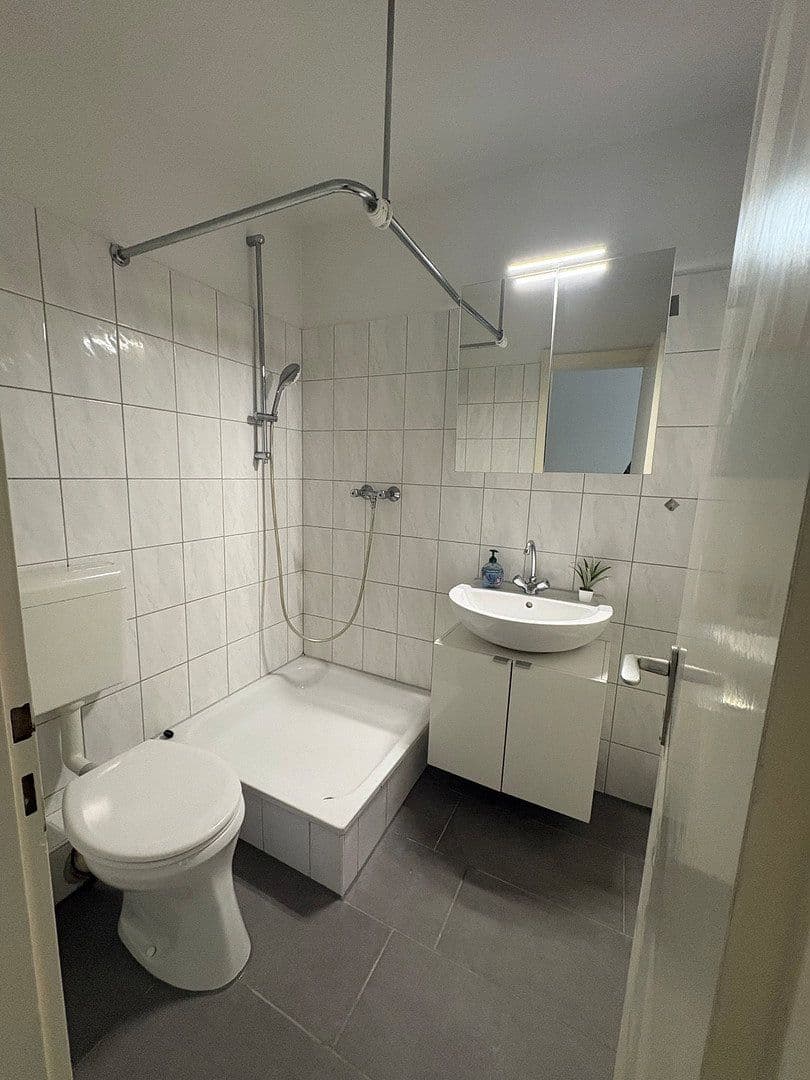 Pronájem bytu 2+1 45 m², Bremerhaven, Bremen Pronájem bytu 2+1 45 m², Bremerhaven, Bremen