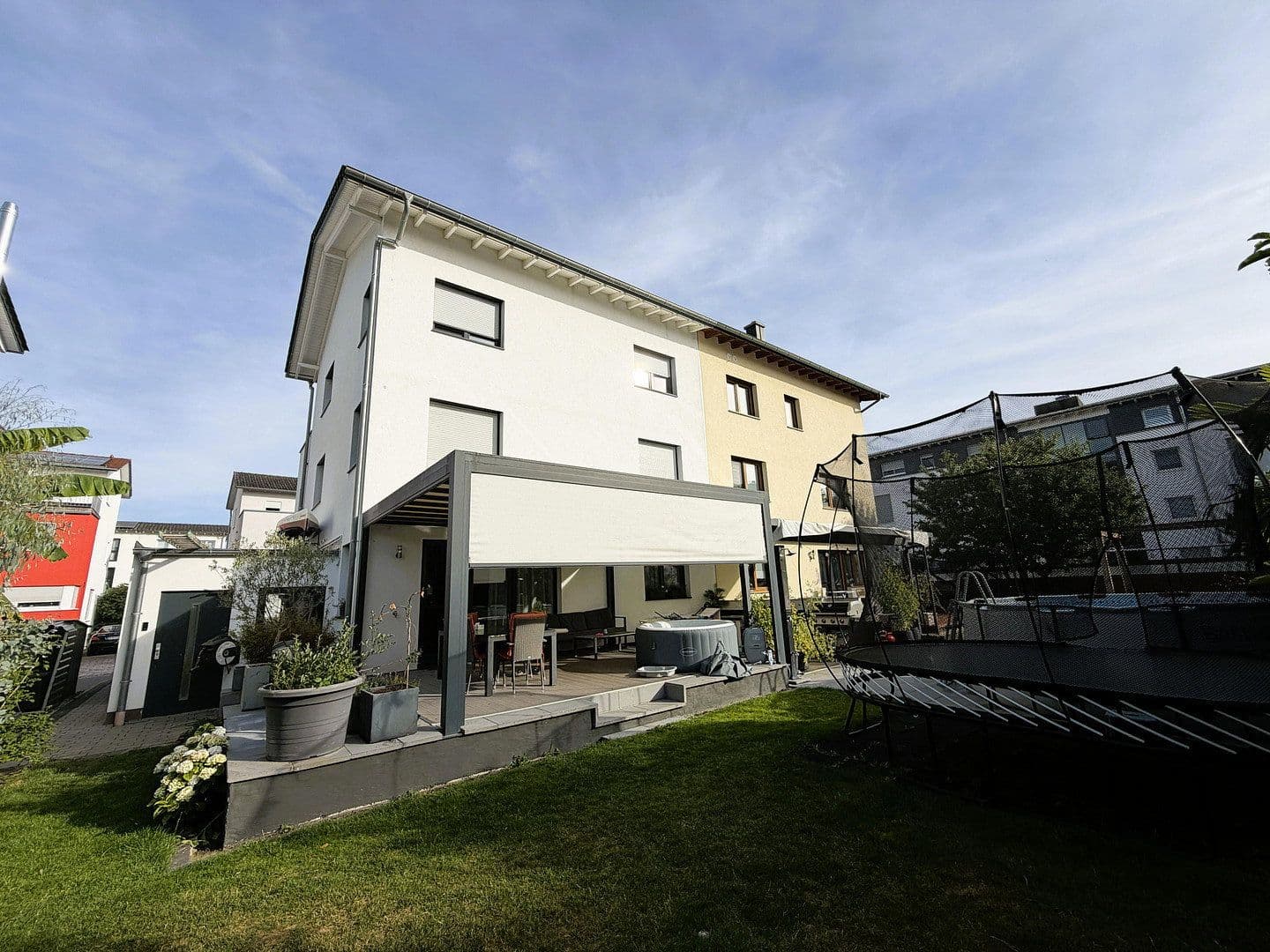 Prodej bytu 5+kk 180 m², March, Bádensko-Württembersko Prodej bytu 5+kk 180 m², March, Bádensko-Württembersko