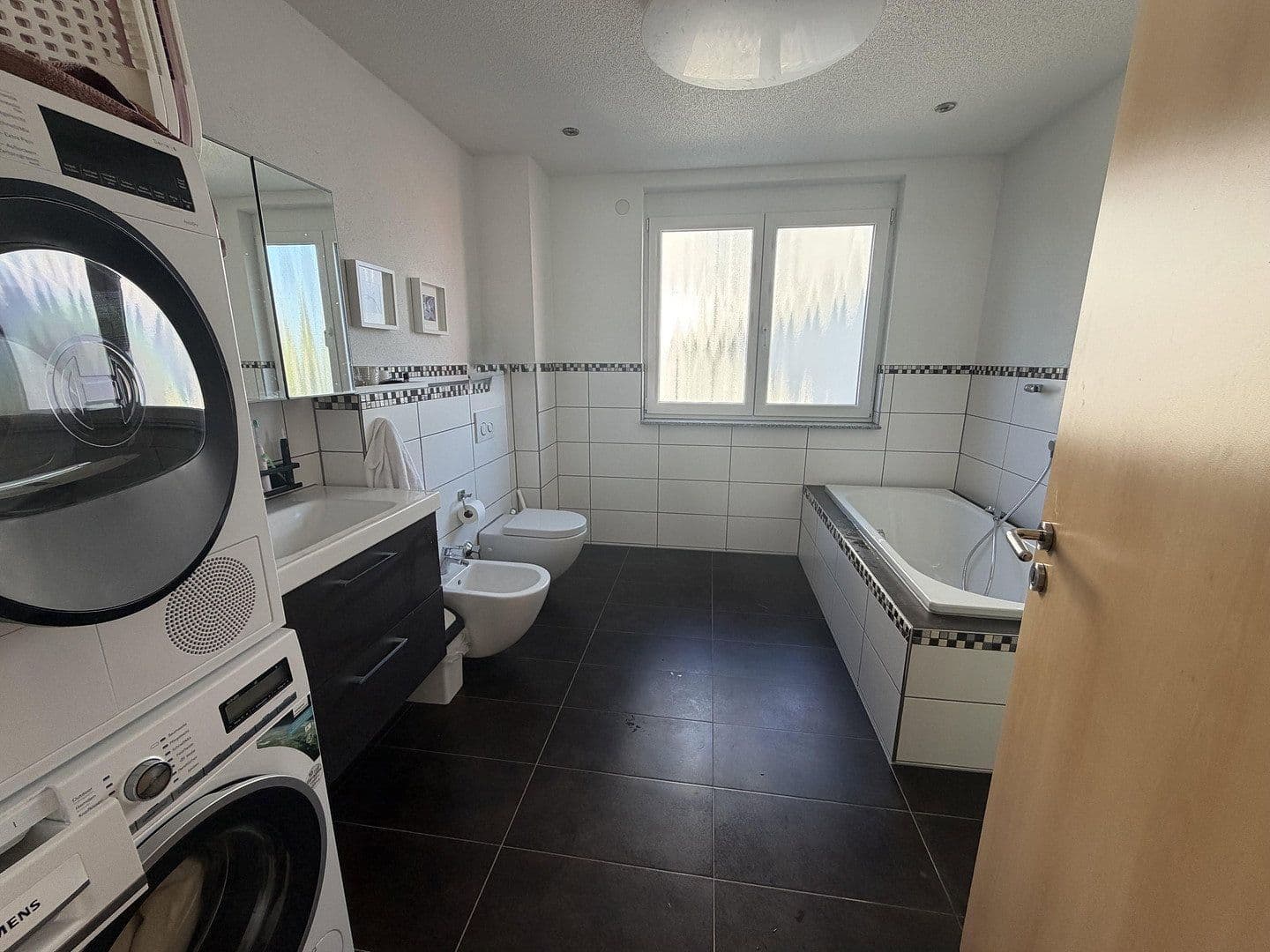 Prodej bytu 5+kk 180 m², March, Bádensko-Württembersko Prodej bytu 5+kk 180 m², March, Bádensko-Württembersko