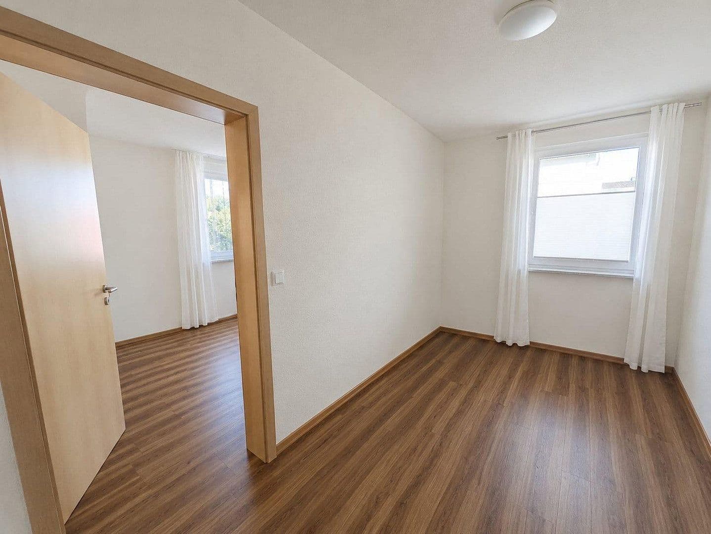Prodej bytu 5+kk 180 m², March, Bádensko-Württembersko Prodej bytu 5+kk 180 m², March, Bádensko-Württembersko
