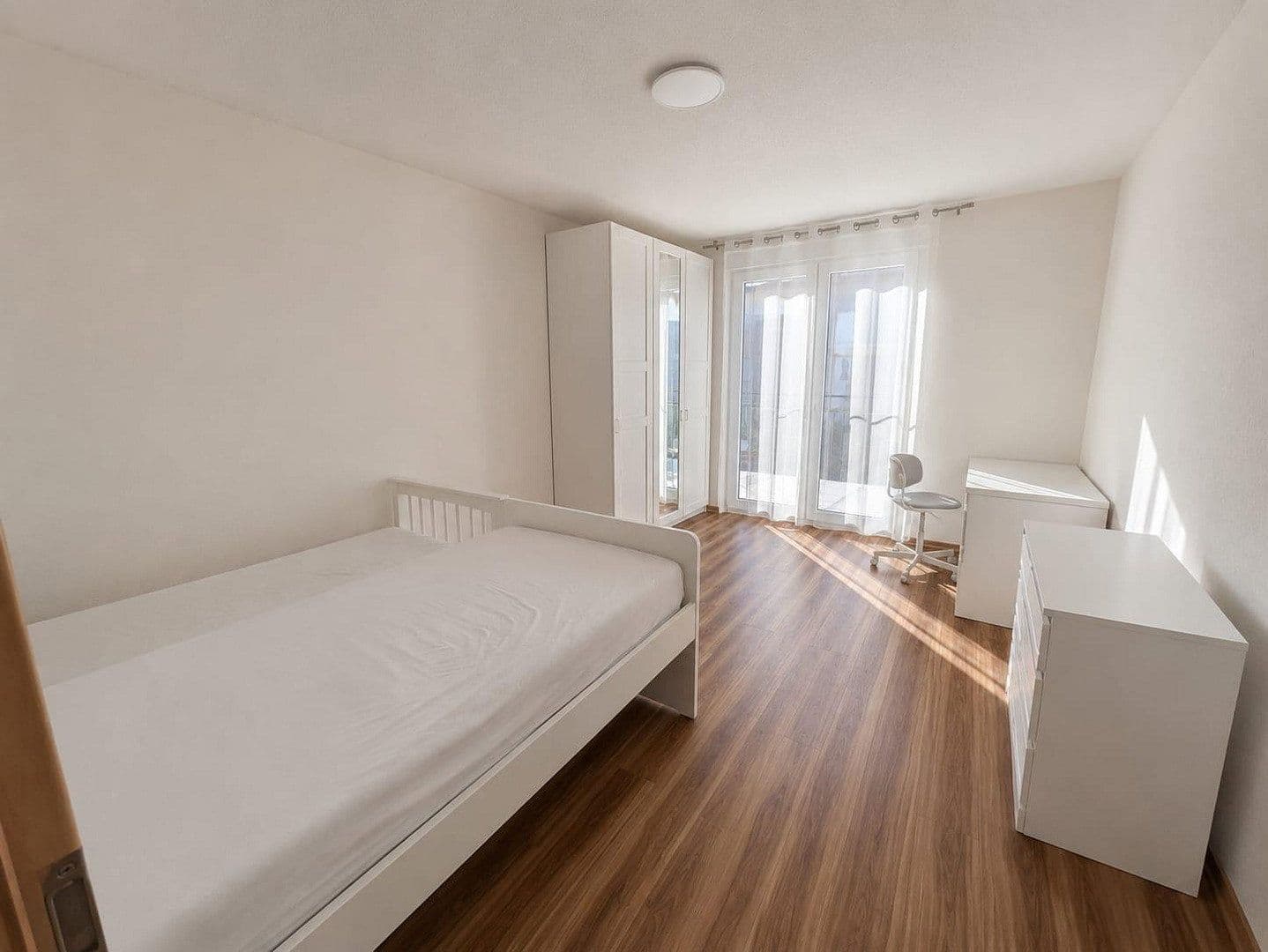 Prodej bytu 5+kk 180 m², March, Bádensko-Württembersko Prodej bytu 5+kk 180 m², March, Bádensko-Württembersko