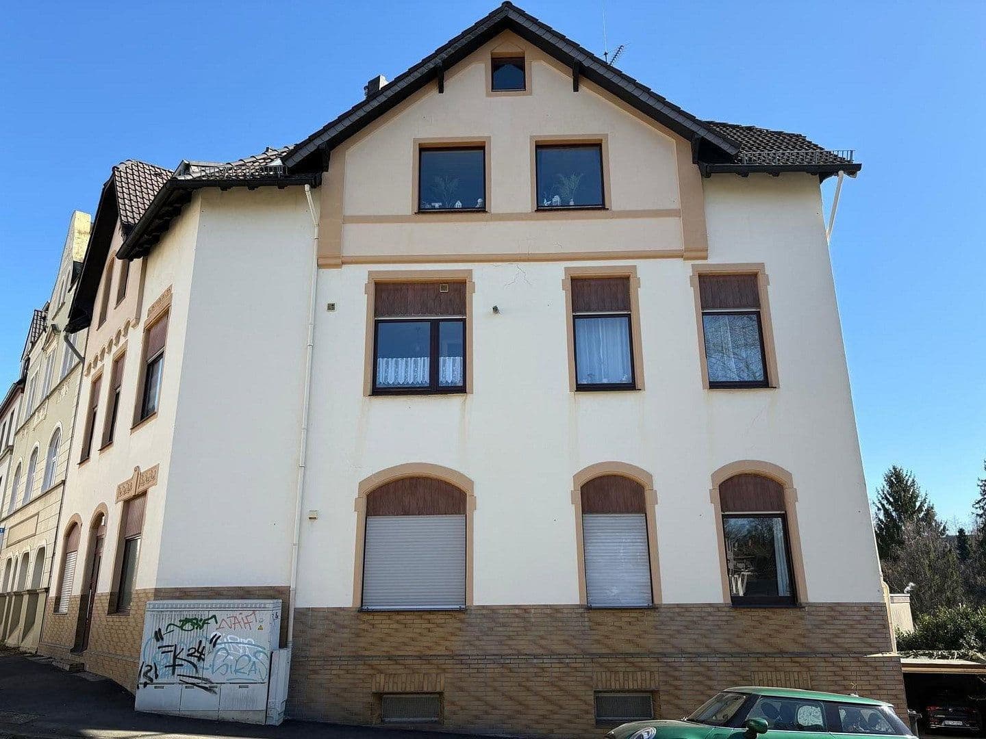 Prodej domu 523 m², pozemek 669 m², Solingen, Severní Porýní-Vestfálsko Prodej domu 523 m², pozemek 669 m², Solingen, Severní Porýní-Vestfálsko