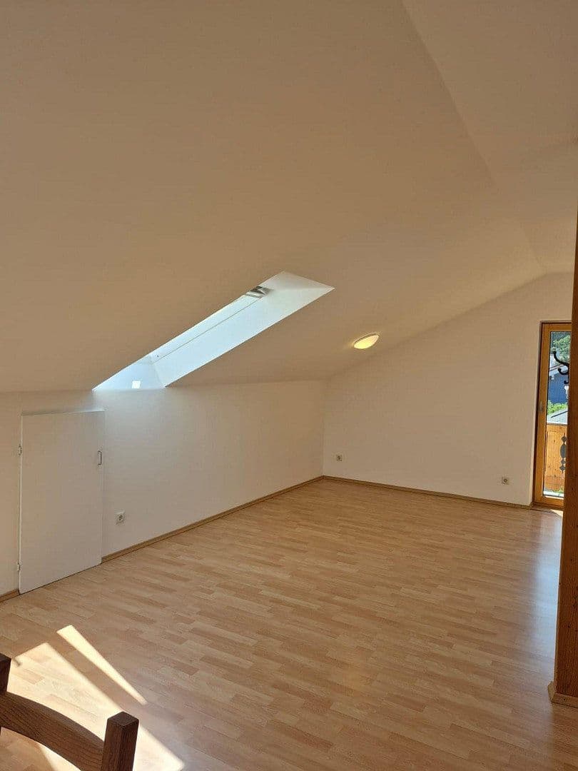 Pronájem bytu 1+1 36 m², Ludwig-Thoma-Str. 26, Sauerlach-Grafing, Bavorsko Pronájem bytu 1+1 36 m², Ludwig-Thoma-Str. 26, Sauerlach-Grafing, Bavorsko