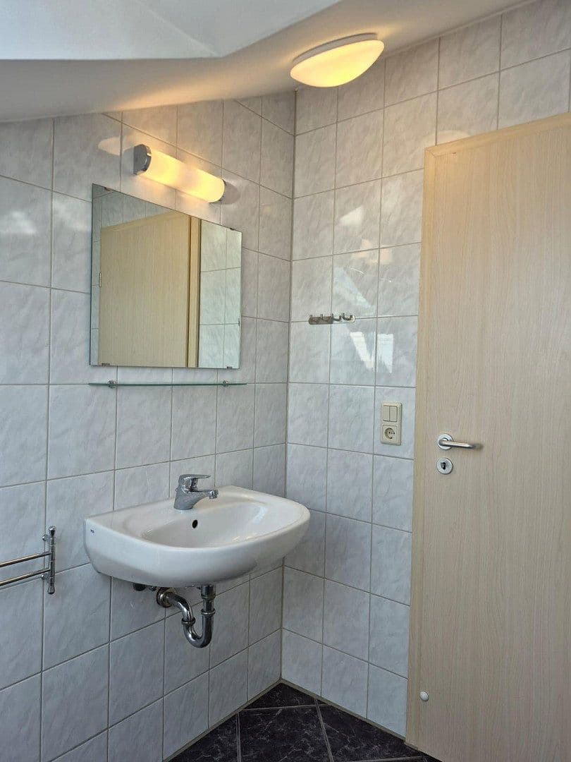 Pronájem bytu 1+1 36 m², Ludwig-Thoma-Str. 26, Sauerlach-Grafing, Bavorsko Pronájem bytu 1+1 36 m², Ludwig-Thoma-Str. 26, Sauerlach-Grafing, Bavorsko