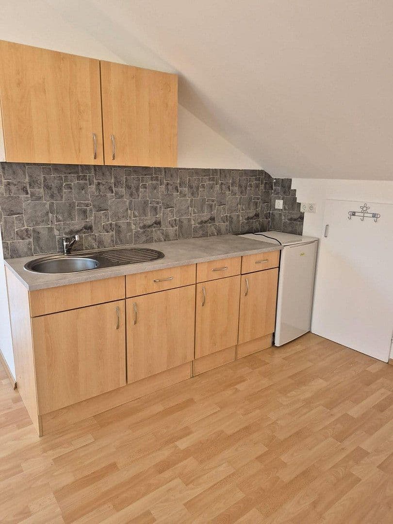 Pronájem bytu 1+1 36 m², Ludwig-Thoma-Str. 26, Sauerlach-Grafing, Bavorsko Pronájem bytu 1+1 36 m², Ludwig-Thoma-Str. 26, Sauerlach-Grafing, Bavorsko