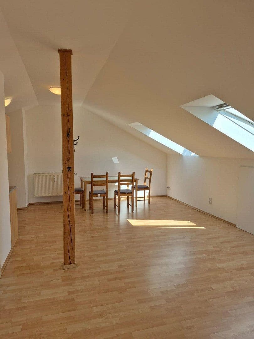 Pronájem bytu 1+1 36 m², Ludwig-Thoma-Str. 26, Sauerlach-Grafing, Bavorsko Pronájem bytu 1+1 36 m², Ludwig-Thoma-Str. 26, Sauerlach-Grafing, Bavorsko