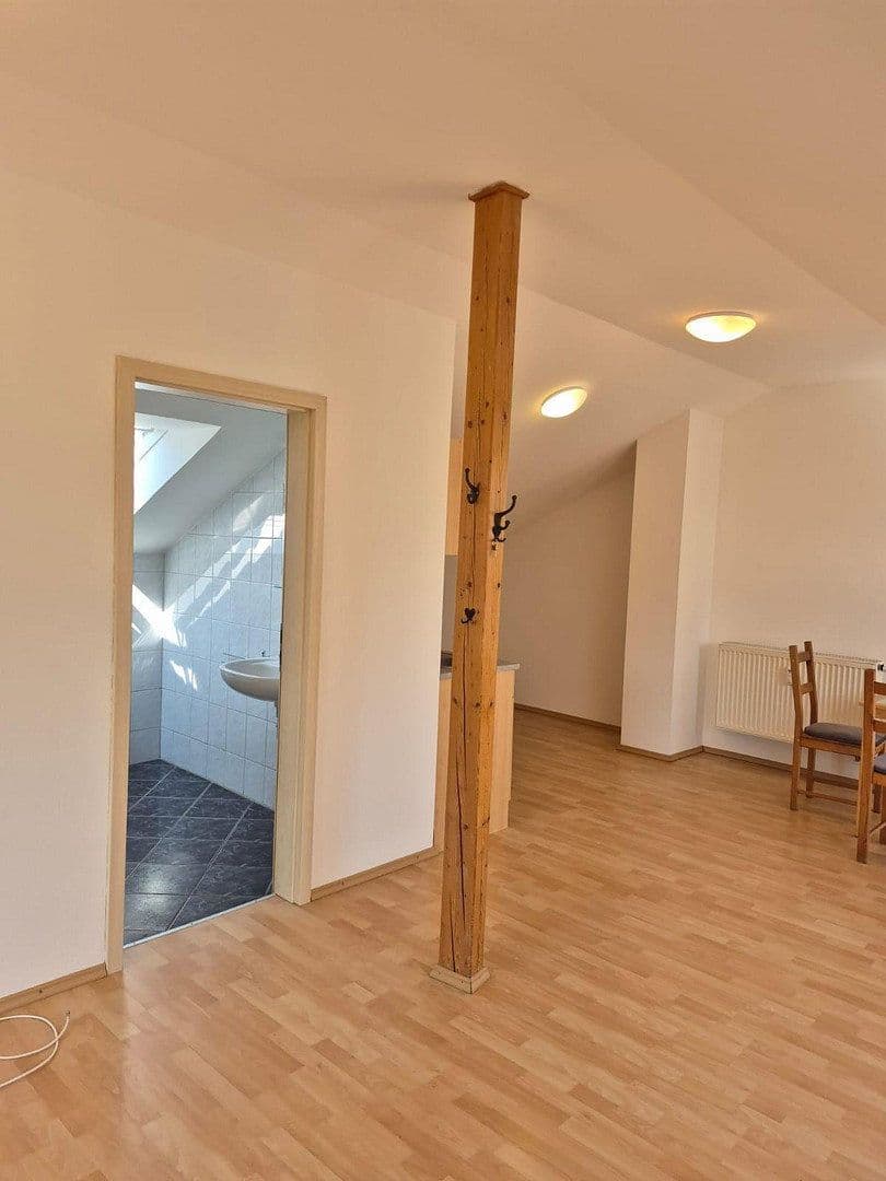 Pronájem bytu 1+1 36 m², Ludwig-Thoma-Str. 26, Sauerlach-Grafing, Bavorsko Pronájem bytu 1+1 36 m², Ludwig-Thoma-Str. 26, Sauerlach-Grafing, Bavorsko