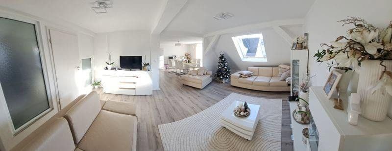 Prodej domu 260 m², pozemek 882 m², Trossingen, Bádensko-Württembersko Prodej domu 260 m², pozemek 882 m², Trossingen, Bádensko-Württembersko