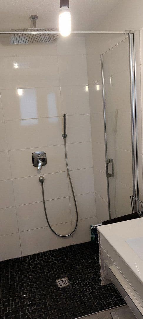Prodej domu 260 m², pozemek 882 m², Trossingen, Bádensko-Württembersko Prodej domu 260 m², pozemek 882 m², Trossingen, Bádensko-Württembersko