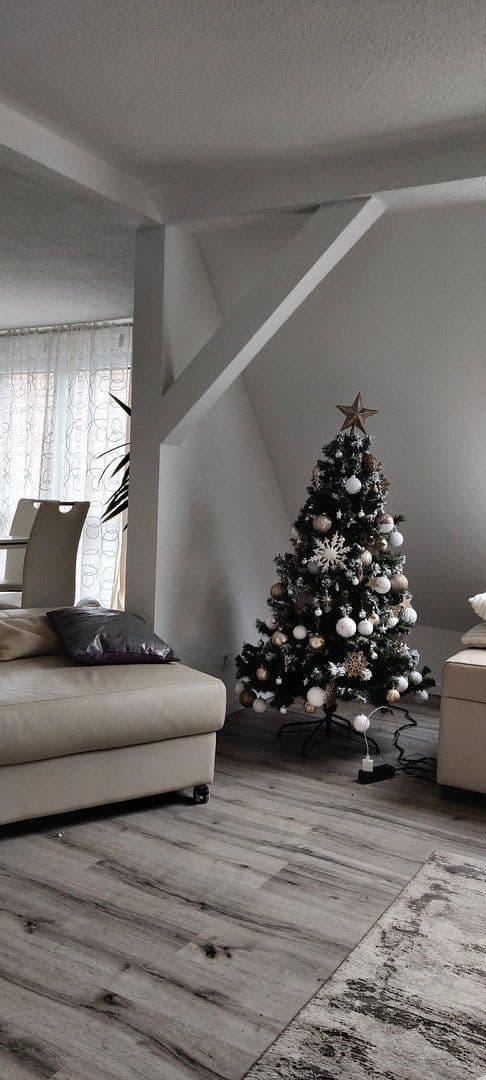 Prodej domu 260 m², pozemek 882 m², Trossingen, Bádensko-Württembersko Prodej domu 260 m², pozemek 882 m², Trossingen, Bádensko-Württembersko