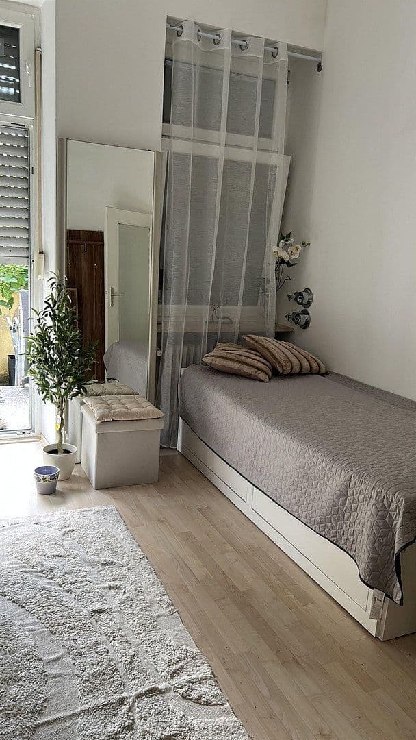 Pronájem bytu 1+kk 26 m², Heidelberg, Bádensko-Württembersko Pronájem bytu 1+kk 26 m², Heidelberg, Bádensko-Württembersko