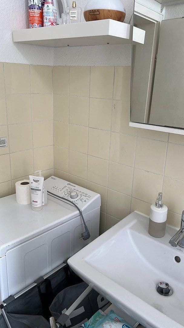 Pronájem bytu 1+kk 26 m², Heidelberg, Bádensko-Württembersko Pronájem bytu 1+kk 26 m², Heidelberg, Bádensko-Württembersko