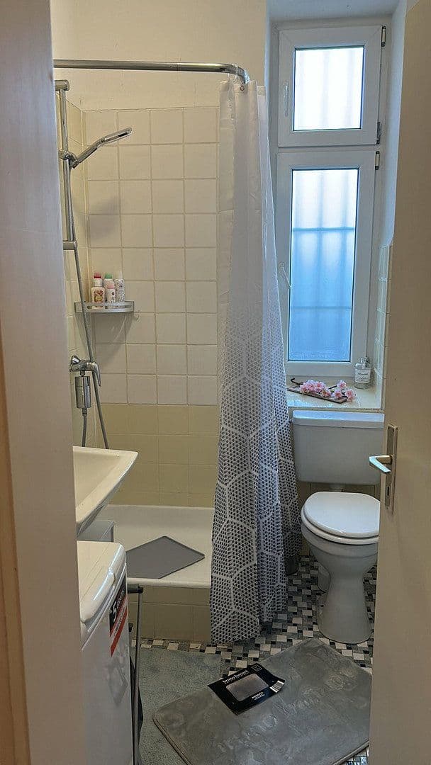 Pronájem bytu 1+kk 26 m², Heidelberg, Bádensko-Württembersko Pronájem bytu 1+kk 26 m², Heidelberg, Bádensko-Württembersko