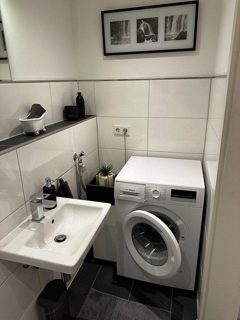 Pronájem bytu 3+1 105 m², Heddesheim, Bádensko-Württembersko Pronájem bytu 3+1 105 m², Heddesheim, Bádensko-Württembersko