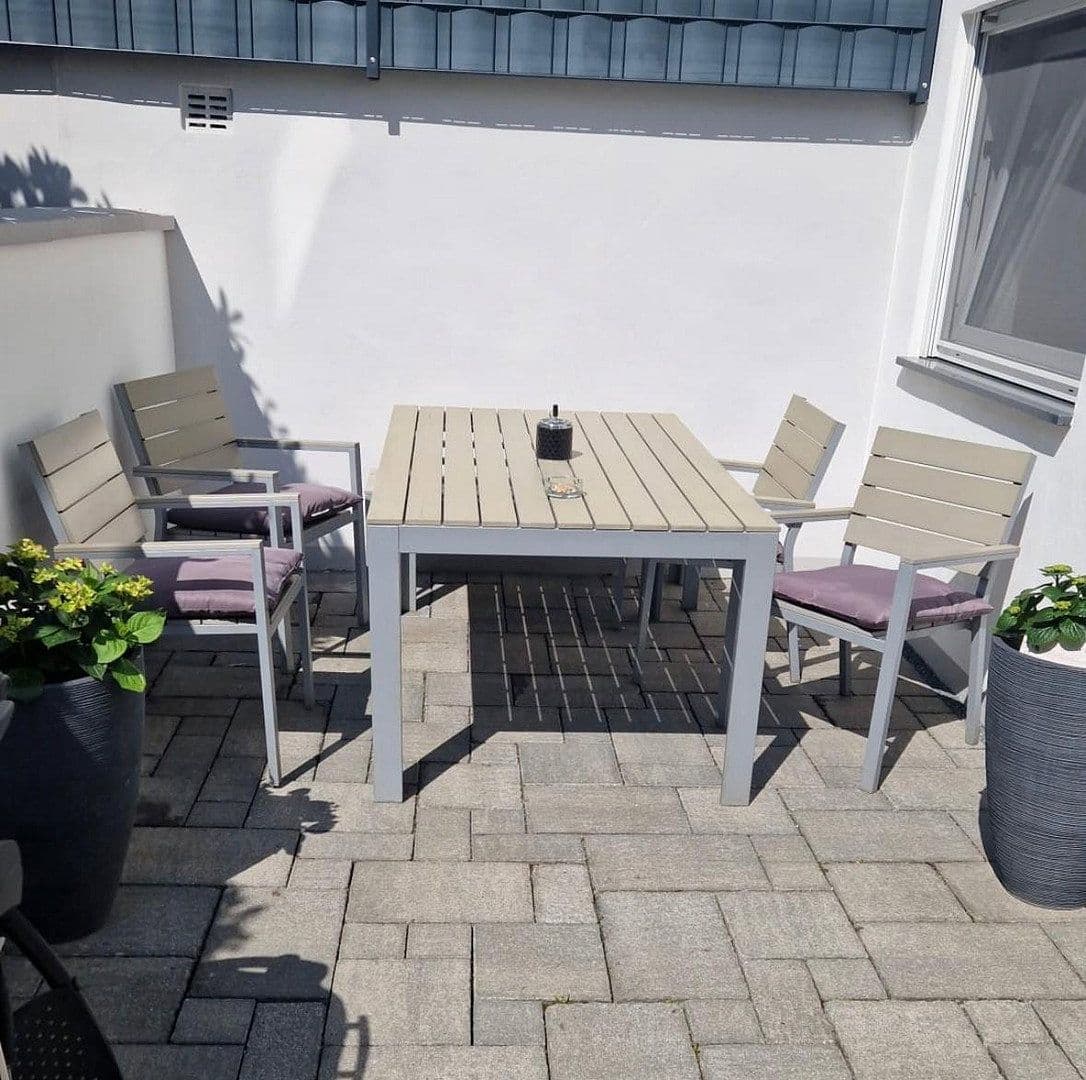 Pronájem bytu 3+1 105 m², Heddesheim, Bádensko-Württembersko Pronájem bytu 3+1 105 m², Heddesheim, Bádensko-Württembersko