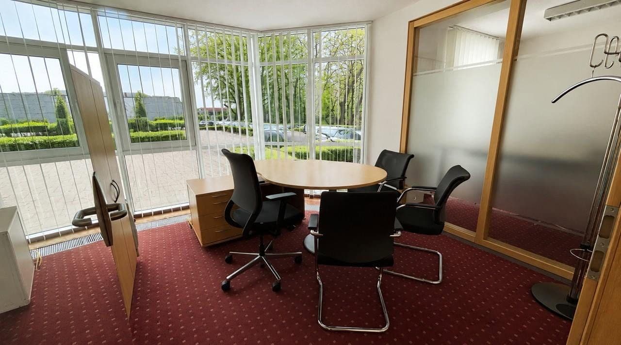 Pronájem kanceláře 172 m², Volhošť, Mecklenburg-Vorpommern Pronájem kanceláře 172 m², Volhošť, Mecklenburg-Vorpommern