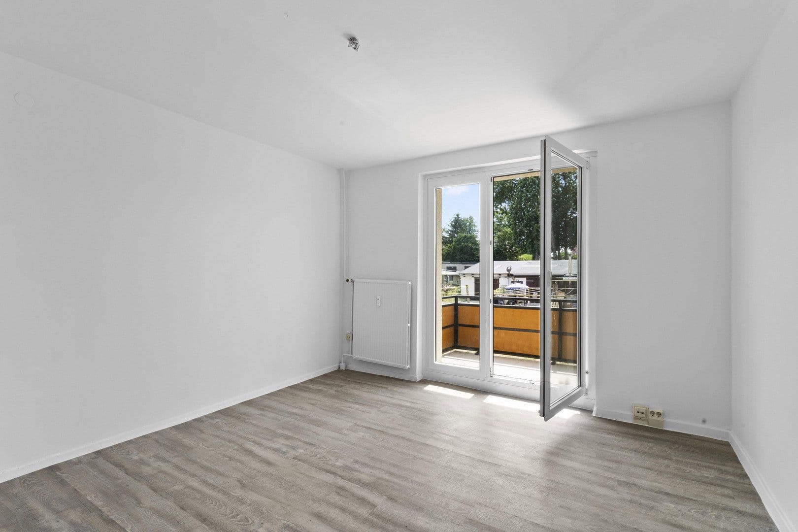 Pronájem bytu 3+1 59 m², Ringstraße 16, Groß Stieten, Mecklenburg-Vorpommern Pronájem bytu 3+1 59 m², Ringstraße 16, Groß Stieten, Mecklenburg-Vorpommern