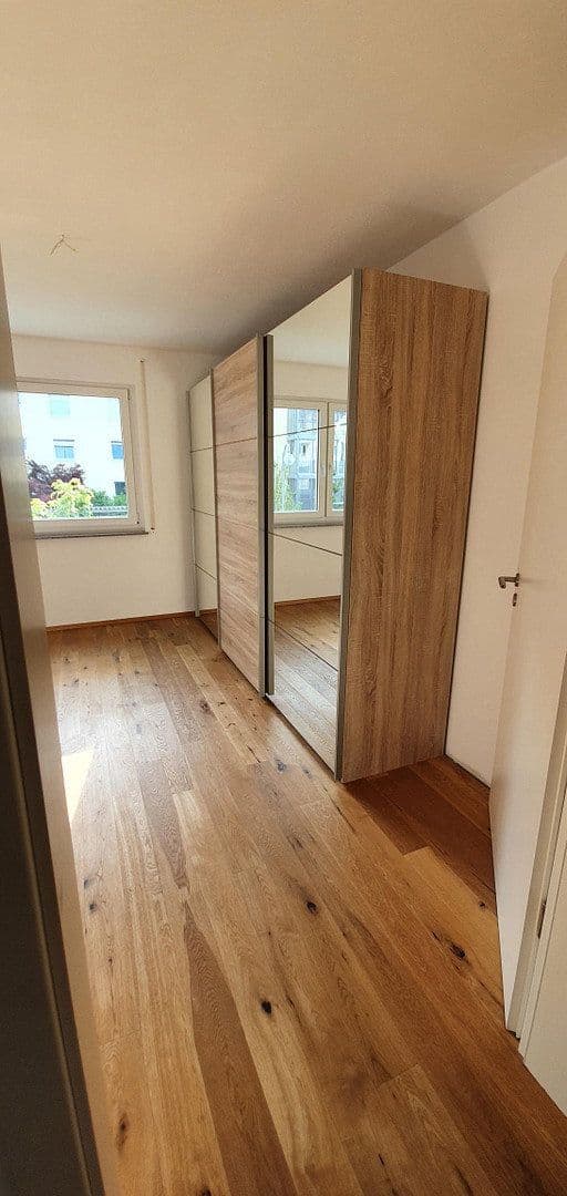 Pronájem bytu 3+1 88 m², Remseck am Neckar, Bádensko-Württembersko Pronájem bytu 3+1 88 m², Remseck am Neckar, Bádensko-Württembersko