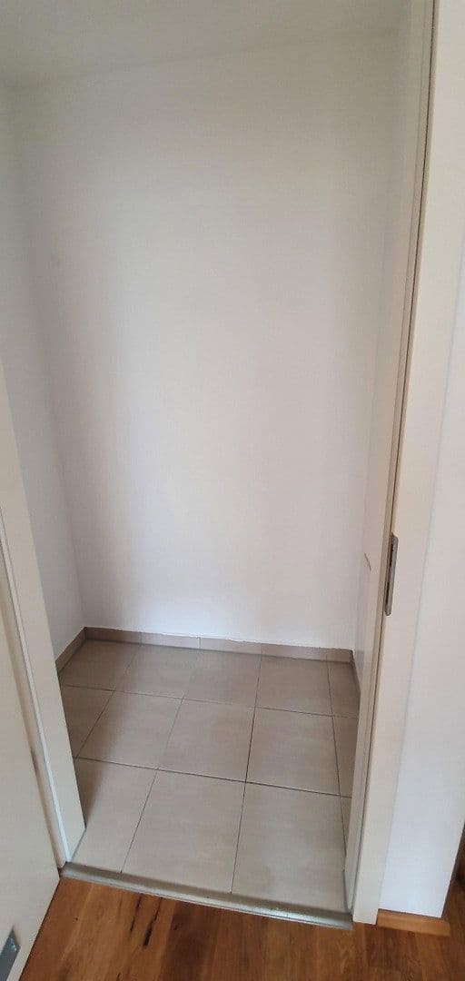 Pronájem bytu 3+1 88 m², Remseck am Neckar, Bádensko-Württembersko Pronájem bytu 3+1 88 m², Remseck am Neckar, Bádensko-Württembersko