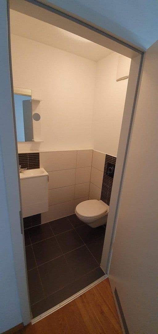 Pronájem bytu 3+1 88 m², Remseck am Neckar, Bádensko-Württembersko Pronájem bytu 3+1 88 m², Remseck am Neckar, Bádensko-Württembersko