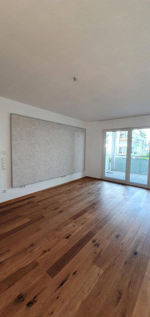 Pronájem bytu 3+1 88 m², Remseck am Neckar, Bádensko-Württembersko Pronájem bytu 3+1 88 m², Remseck am Neckar, Bádensko-Württembersko